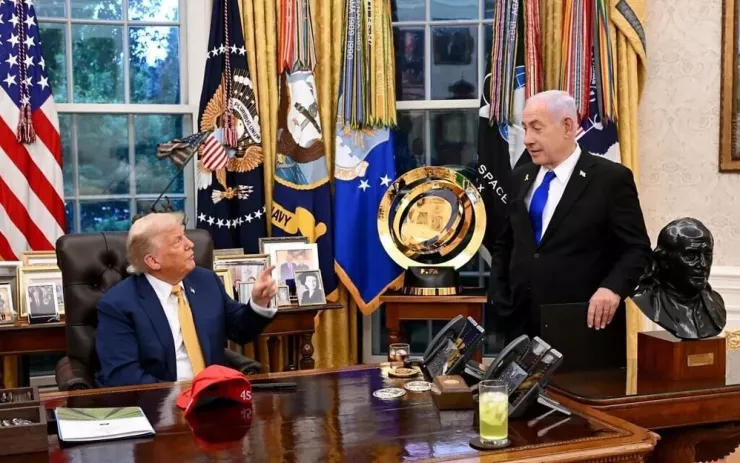 Tổng thống Mỹ Donald Trump (trái) gặp Thủ tướng Israel Benjamin Netanyahu tại Nhà Trắng ngày 8-7. Ảnh: Avi Ohayon/GPO