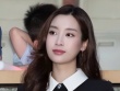 Đỗ Mỹ Linh mặc thanh lịch đi cổ vũ chồng