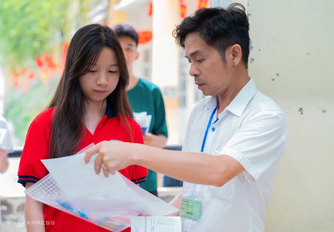 Học sinh thi lớp 10 ở Hà Nội năm 2025. Ảnh: Tùng Đinh