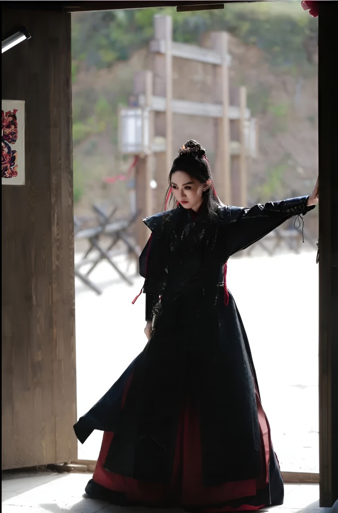 Vũ Thư Điền đóng phim ngắn. Ảnh: Weibo