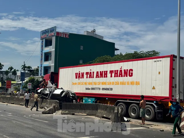 Hiện trường vụ tai nạn. Ảnh: Nguyễn Ngọc