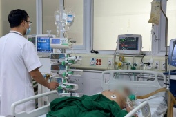 Cụ ông liệt tứ chi sau một mũi tiêm
