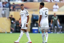 Bóng đá - PSG nghiền nát Real: Báo Tây Ban Nha tâm phục, báo Pháp xát muối Mbappe