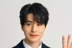 Diện mạo ' không góc chết ' của Lee Dong Wook