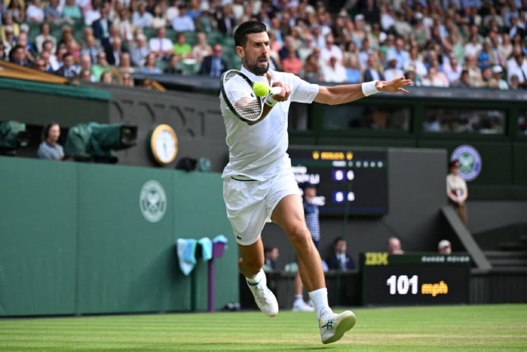 Djokovic vượt cả Federer về thành tích vào bán kết Wimbledon