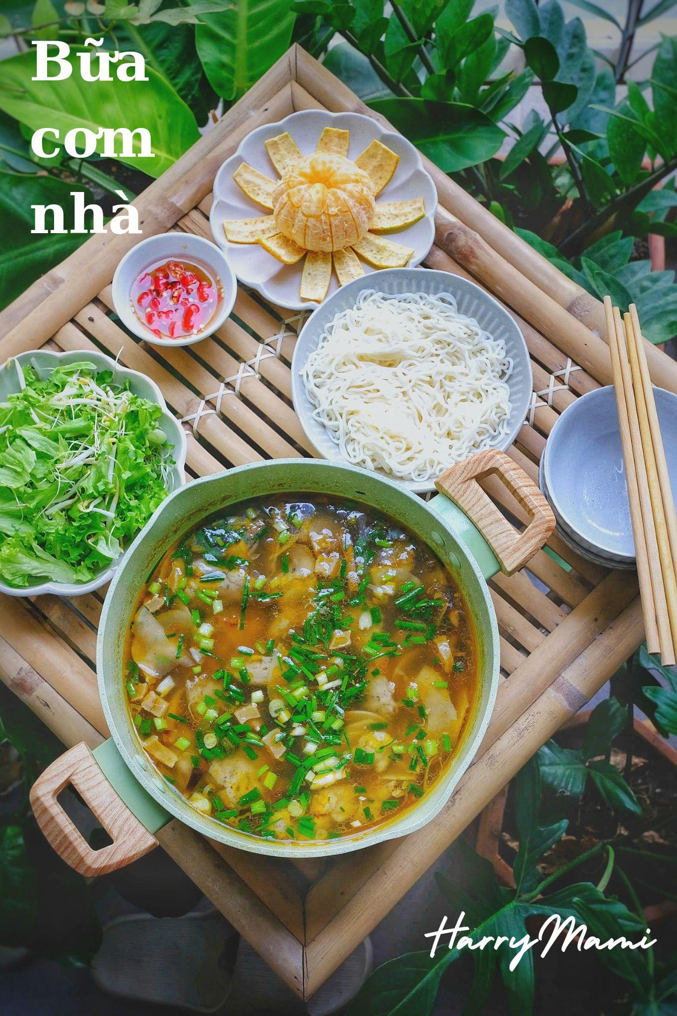 Lẩu măng chua cá thác lác - Quýt