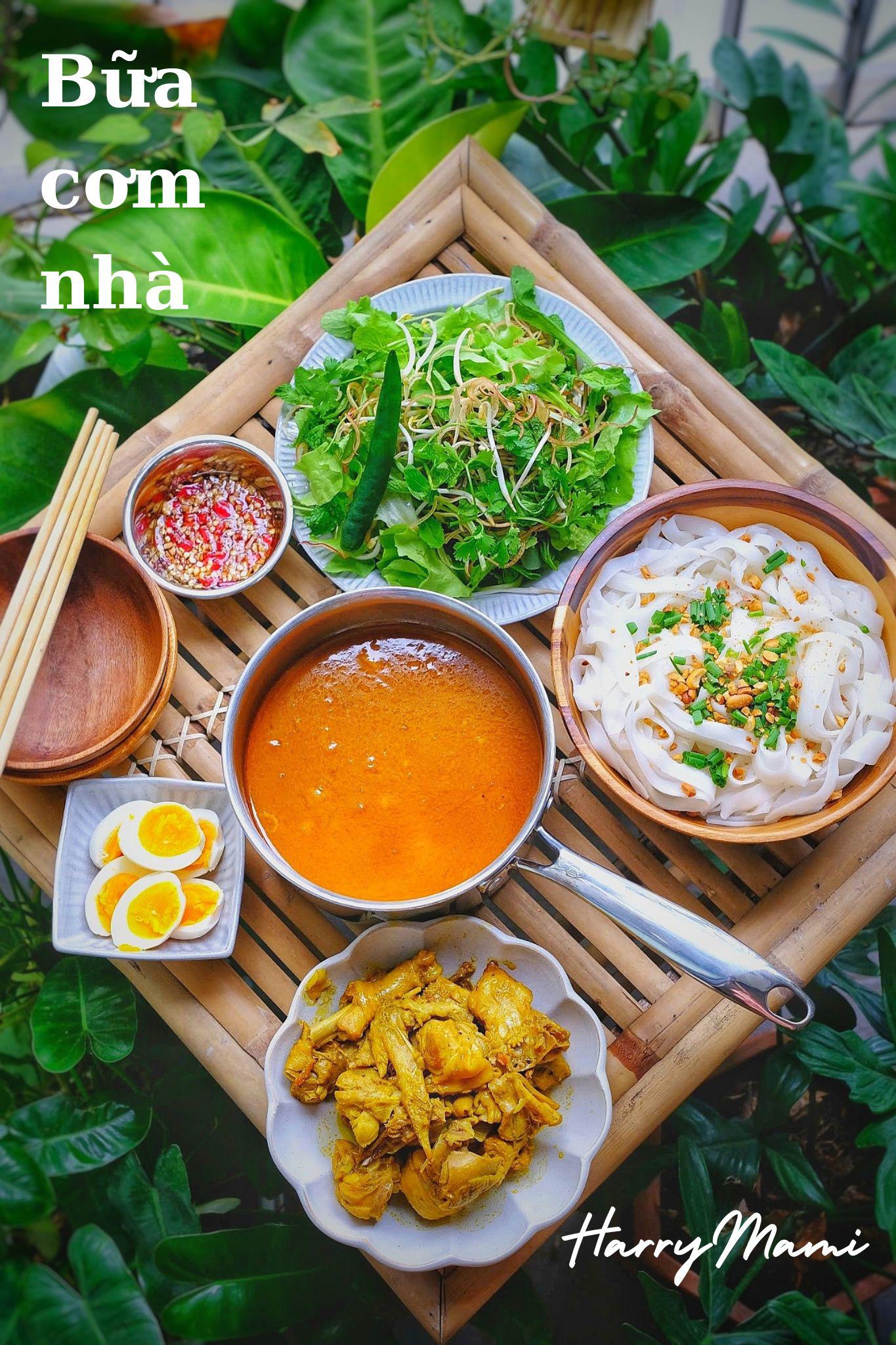 Mì Quảng gà
