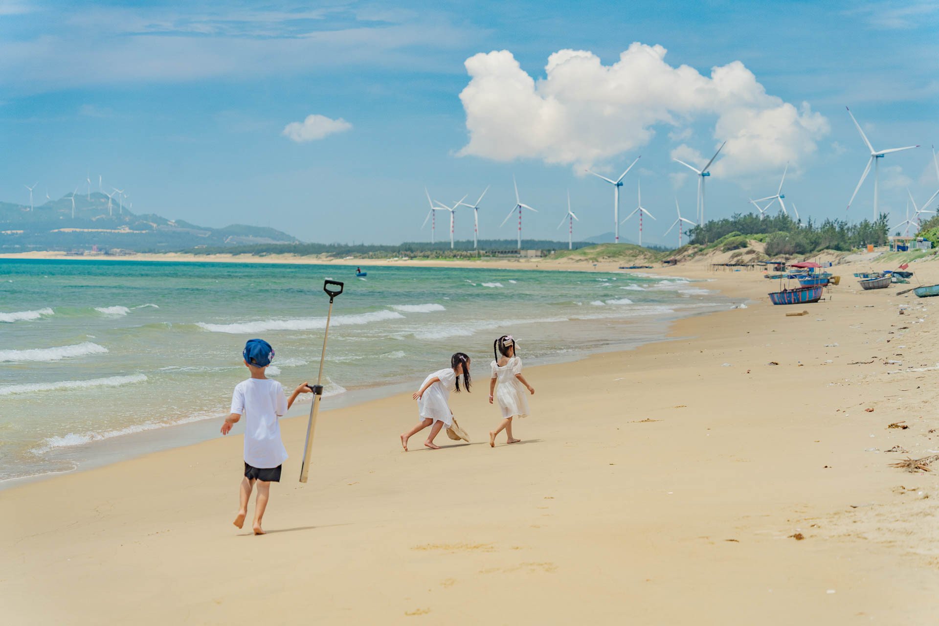 Làng chài ở Gia Lai có biển xanh cát trắng, cầm 50 ngàn 4 người ăn sáng no nê - 3