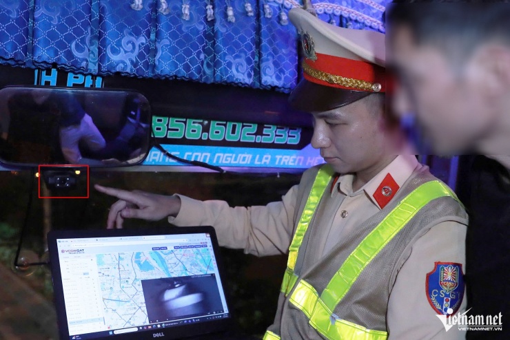 CSGT bật máy kiểm tra ‘thứ không biết nói dối’, tài xế chỉ biết gật đầu nhận lỗi - 10