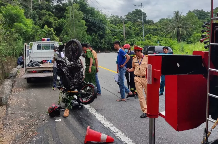 Nguyên nhân vụ tai nạn đang được điều tra làm rõ.