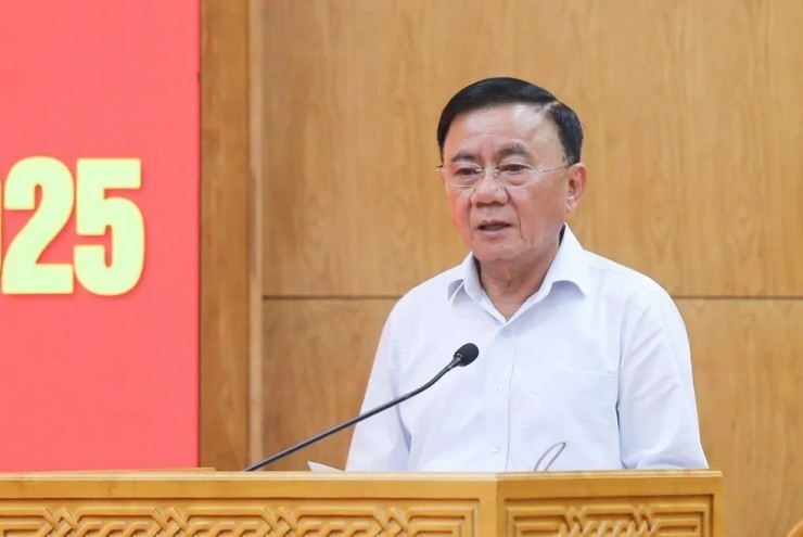 Kết luận của Bộ Chính trị, Ban Bí thư: Tiếp tục sắp xếp, tổ chức lại các hội quần chúng