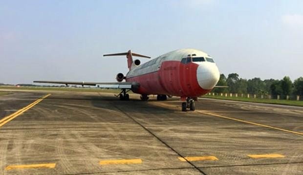 Cận cảnh máy bay Boeing bị "bỏ rơi" 18 năm tại Nội Bài - 1
