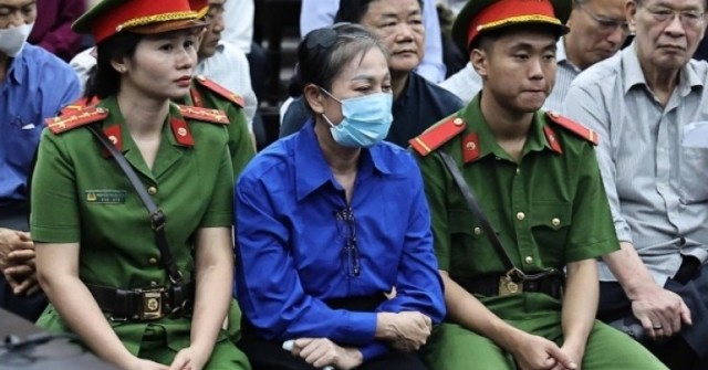 Cựu bí thư Tỉnh ủy Vĩnh Phúc Hoàng Thị Thúy Lan...