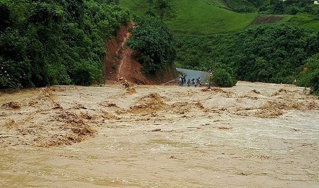Nhiều tỉnh có nguy cơ cao lũ quét, sạt lở đất.