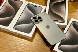 Mẫu iPhone giá giảm giữa tháng 7, tính năng xịn không kém nhiều iPhone 16 Pro Max