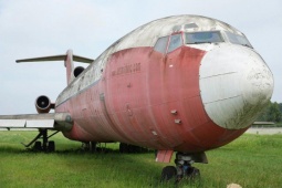 Cận cảnh máy bay Boeing bị "bỏ rơi" 18 năm tại Nội Bài