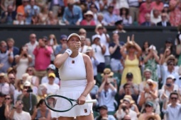 Mỹ nhân  " siêu vòng 1 "  là  " khắc tinh "  số 1 thế giới: Chung kết Wimbledon lịch sử