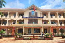 Đắk Lắk yêu cầu làm rõ việc phụ huynh  " tố "  2 thầy giáo dạy thêm môn... võ