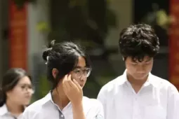 Chênh lệch 15,5 điểm, hiệu trưởng trường tuyển 3 môn 10 điểm nói:  ' Không bất ngờ ' 