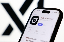 Elon Musk công bố chatbot Grok 4:  " AI thông minh nhất thế giới " 