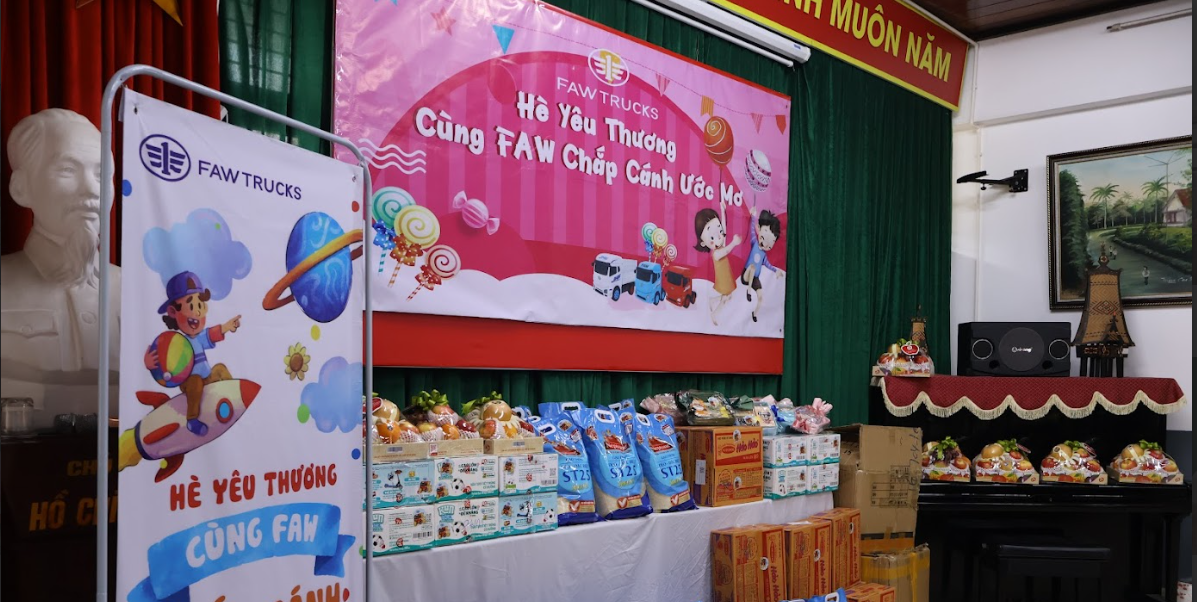 FAW Việt Nam lần đầu đến với Làng trẻ em SOS Hà Nội: Trao yêu thương, nhận nụ cười - 1