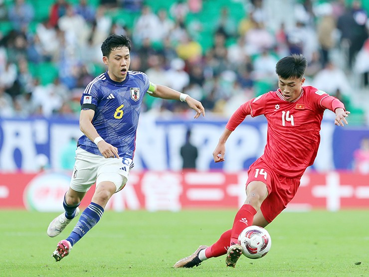 Văn Trường từng cùng ĐT Việt Nam thi đấu ở Asian Cup 2023.