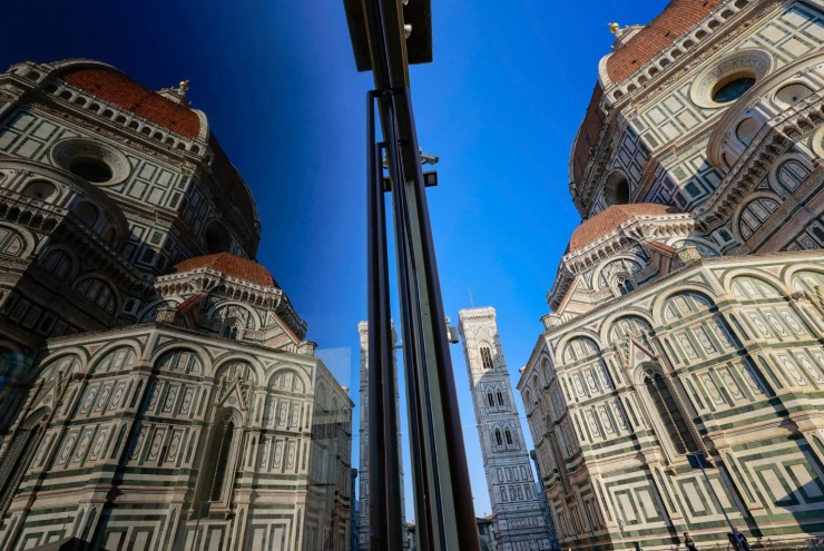 Piazza del Duomo là trung tâm tôn giáo và nghệ thuật của Florence.