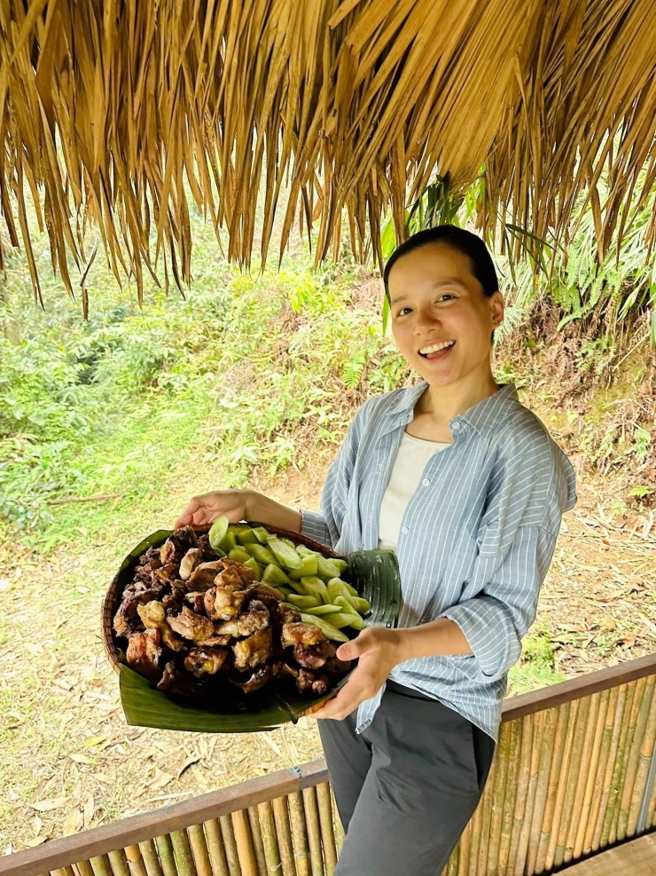 MC Minh Trang gây thiện cảm với các mẹ bỉm sữa bởi hành trình nuôi con giản dị nhưng nghiêm khắc.