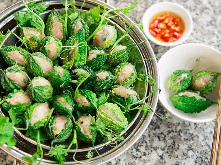 Khổ qua rừng cũng có thể chế biến được các món ăn tương tự khổ qua thường: khổ qua nhồi thịt, khổ qua xào trứng, khổ qua ăn với ruốc...
