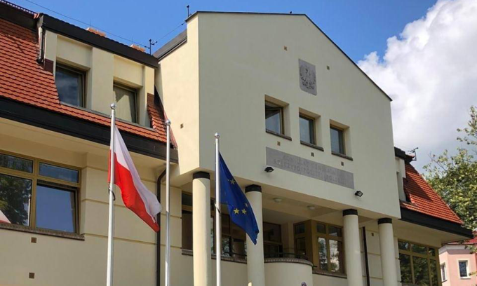 Tổng lãnh sự quán Ba Lan tại Kaliningrad trong bức ảnh đăng năm 2021. Ảnh: Chính phủ Ba Lan