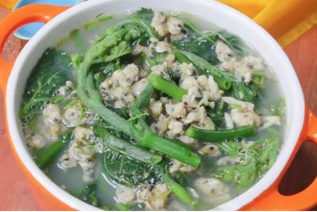 Canh rau bí nấu hến