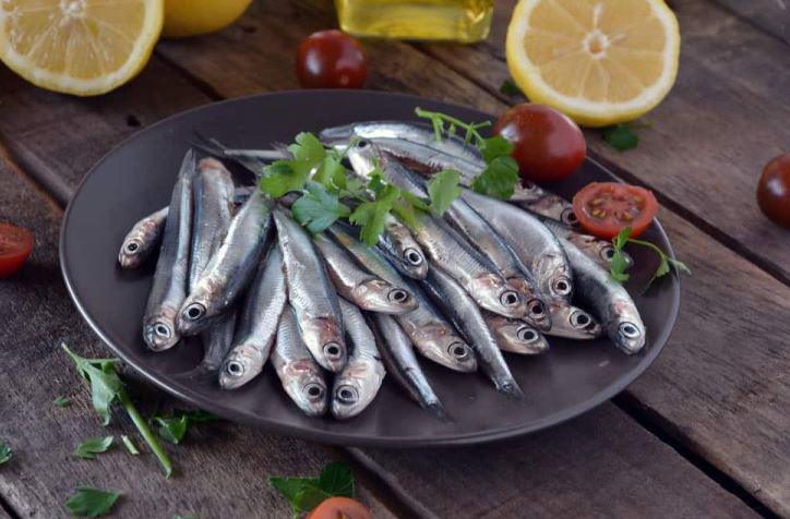 Loại cá giàu canxi hơn cá hồi, ở chợ Việt vừa nhiều vừa rẻ - 1