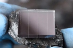 Công ty Trung Quốc tạo đột phá với tấm pin mặt trời đạt gần ngưỡng giới hạn