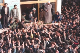 Sự kiện chấn động ở Iran khiến nước Mỹ bàng hoàng