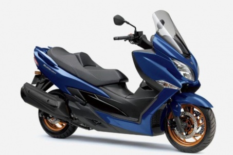 Suzuki giới thiệu xe ga 400cc, "giáp lá cà" với SH350i