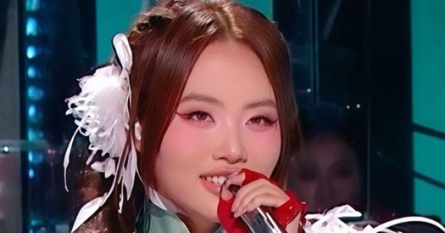 Phương Mỹ Chi đưa điệu vọng cổ lên sân khấu "Si...