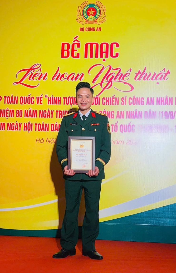 NSƯT Ngọc Sơn giành huy chương sau 9 năm được phong NSƯT.&nbsp;