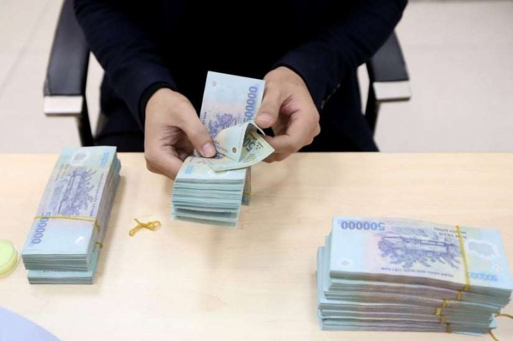 Gửi tiết kiệm kỳ hạn 6 tháng là lựa chọn phù hợp cho nhóm khách hàng có khoản tiền rảnh rỗi trong thời gian ngắn.