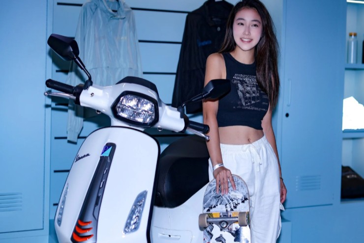 Giá xe ga Vespa Sprint giữa tháng 7/2025, ưu đãi 6 triệu đồng