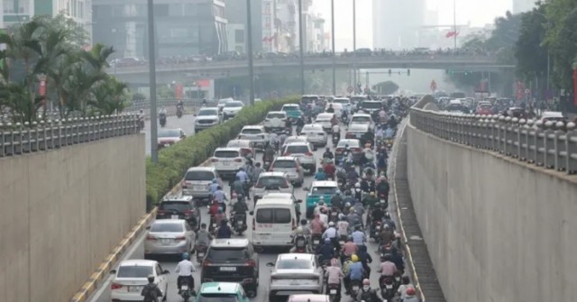 Hà Nội chuẩn bị gì trước khi cấm xe máy chạy xă...