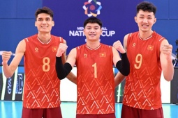 ĐT bóng chuyền Việt Nam chơi ấn tượng, ẵm 2 giải sau chặng 1 SEA V-League 2025