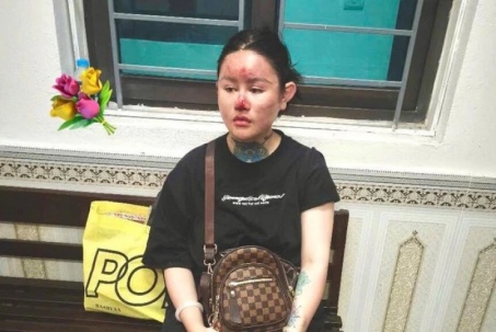 Công an tạm giữ “Hot girl Ngân Baby” để điều tra