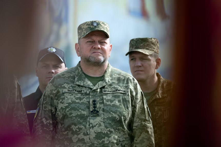 Cựu Tổng tư lệnh các lực lượng Ukraine – ông Valery Zaluzhny (ảnh: Reuters)