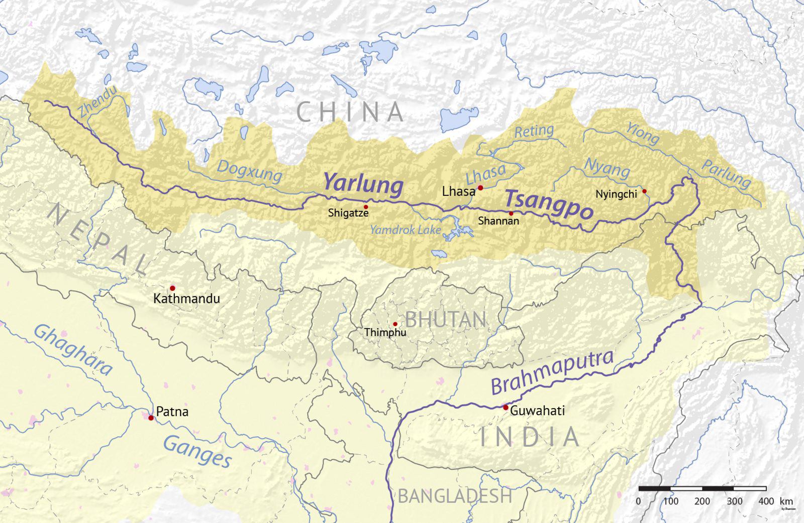 Sông Yarlung Tsangpo bắt nguồn từ Tây Tạng (Trung Quốc). Khi chảy vào Ấn Độ và hợp lưu với một số nhánh sông lớn, nó được gọi là Brahmaputra. Ảnh: OWP.