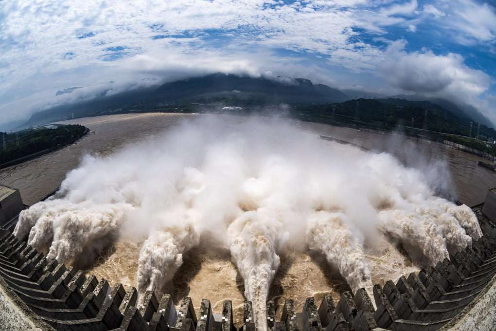Đập thủy điện Tam Hiệp ở Trung Quốc xả lũ vào ngày 15/7/2024. Ảnh: Tân Hoa Xã.