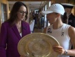 Nóng nhất thể thao sáng 14/7: Swiatek phải trả lại đĩa vô địch Wimbledon