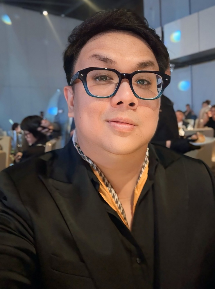Diễn viên Gia Bảo - anh trai Cindy Lư - cho biết anh vui khi em gái tìm được bến đỗ bình yên, sau thời gian làm mẹ đơn thân vất vả.