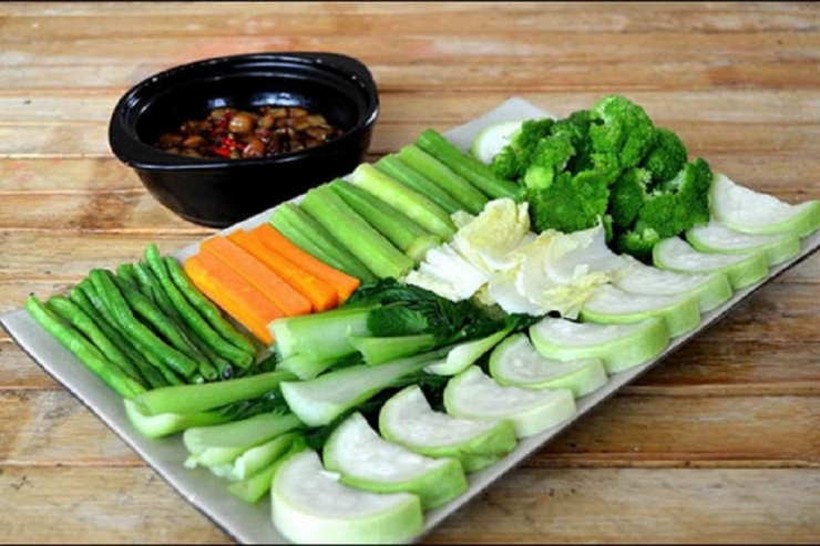 Luộc rau cứ cho thêm thứ này vào nồi, xanh mướt ''thơm ngon hết ý'' chuẩn nhà hàng - 1