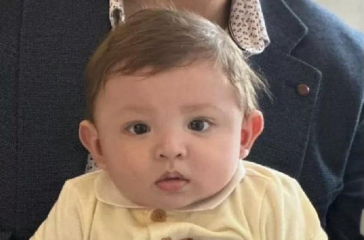 Luis, em bé đầu tiên chào đời từ ICSI từ xa.