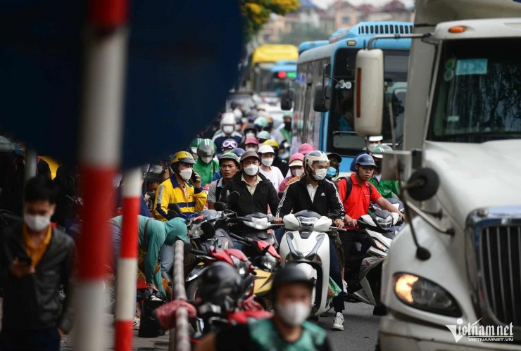 Hà Nội lập tổ liên ngành chuyển đổi giao thông xanh. Ảnh: N. Huyền